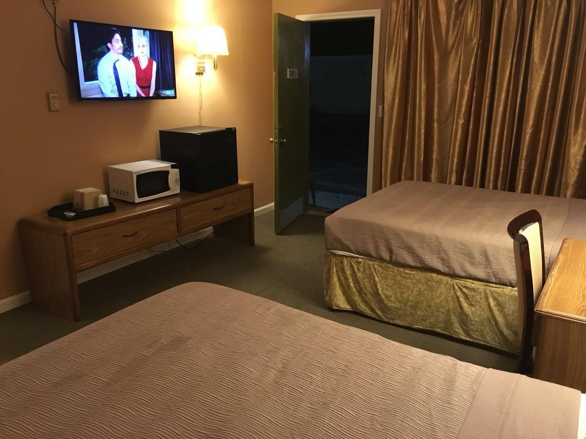 Motel 88 Онионта Екстериор снимка