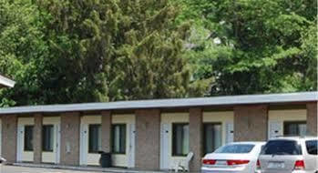Motel 88 Онионта Екстериор снимка